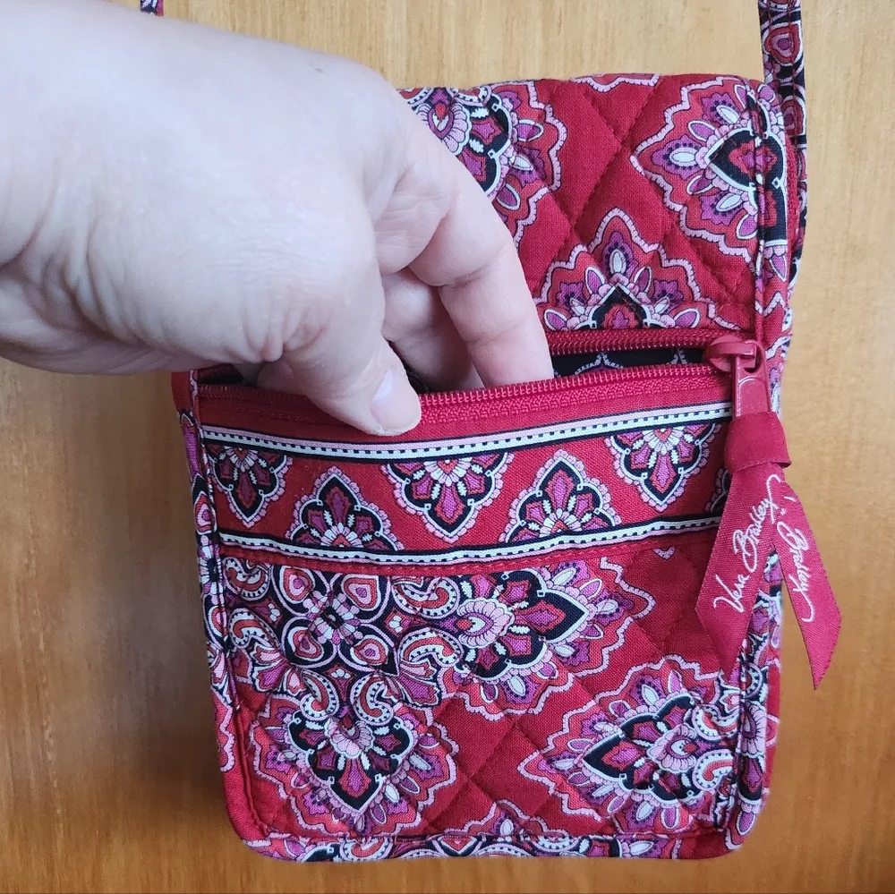 Vera Bradley.Crossbody Bag